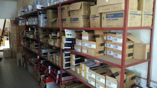 英信五金 專注高端零售，品質與服務的雙重承諾